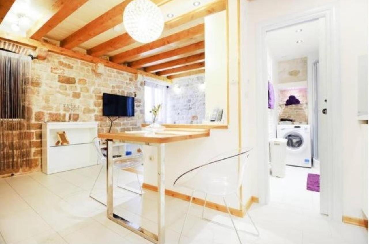 Apartment Capo Family & Capo Studio -Old Town-Parking Trogir Bagian luar foto