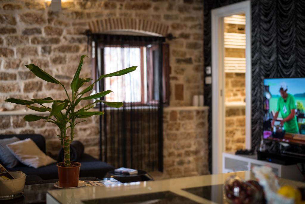 Apartment Capo Family & Capo Studio -Old Town-Parking Trogir Ruang foto